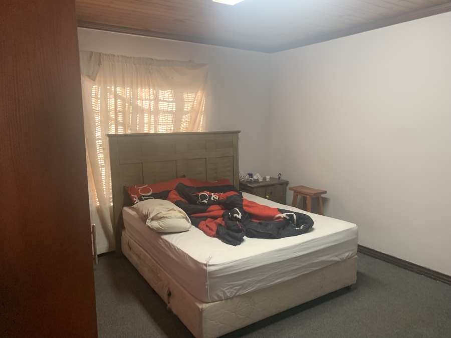 6 Bedroom Property for Sale in Table View Western Cape